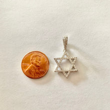 Load image into Gallery viewer, STAR OF DAVID NECKLACE
