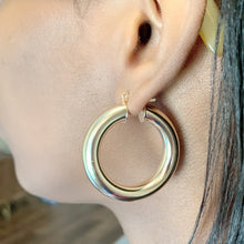Load image into Gallery viewer, NAOMI CHUNKY HOOPS